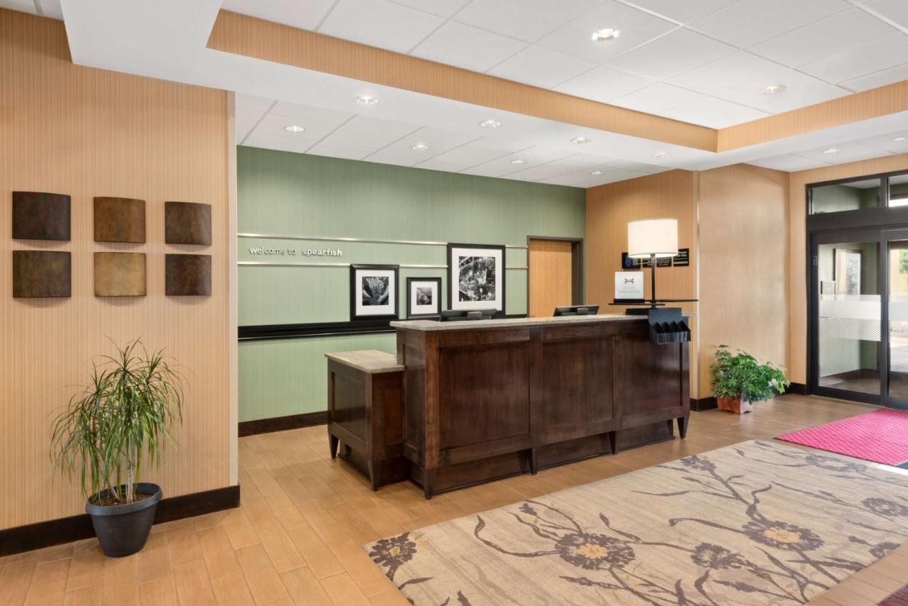 Hampton Inn Спеърфиш Екстериор снимка