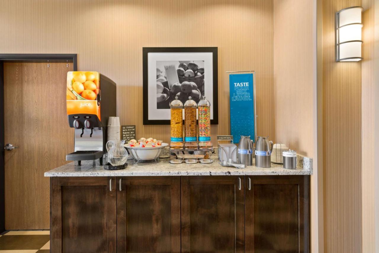 Hampton Inn Спеърфиш Екстериор снимка