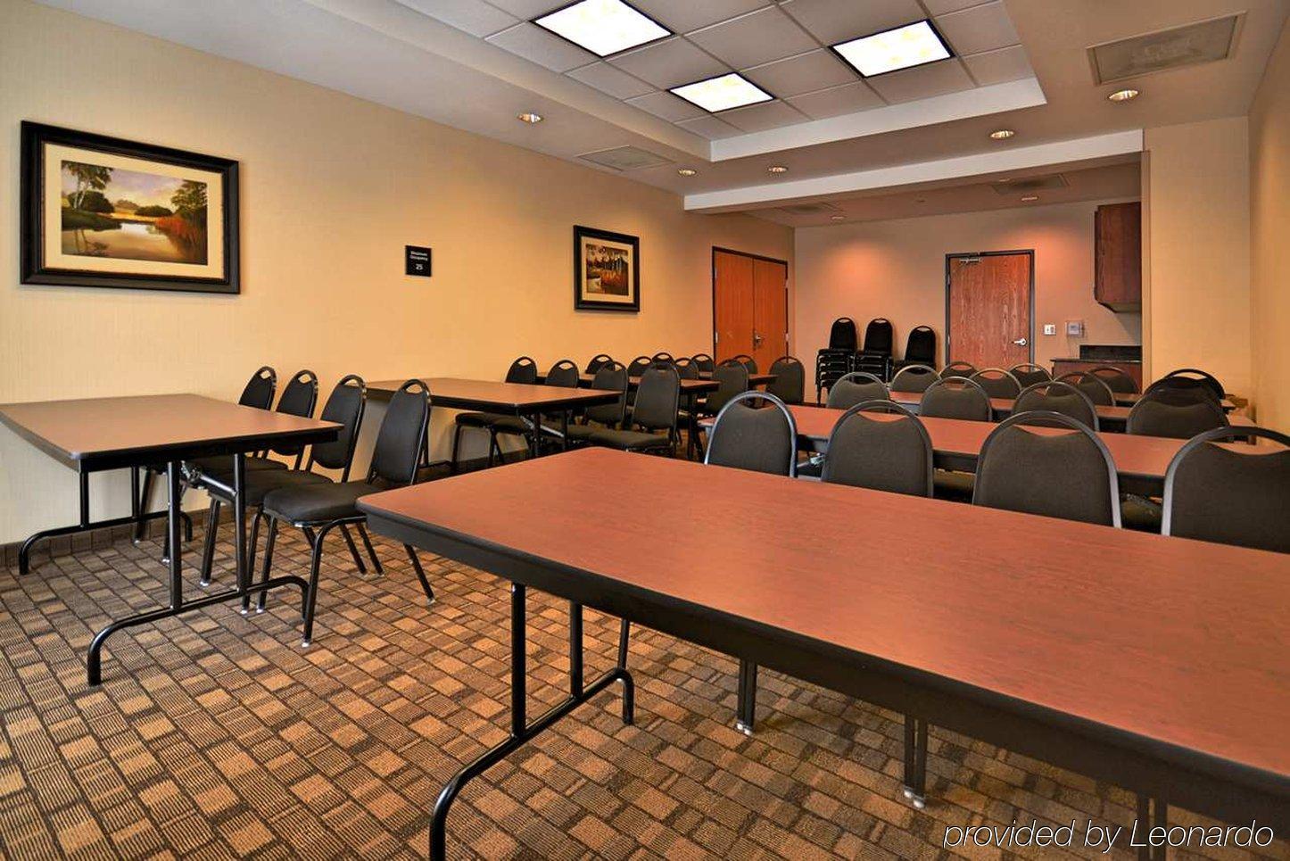 Hampton Inn Спеърфиш Екстериор снимка